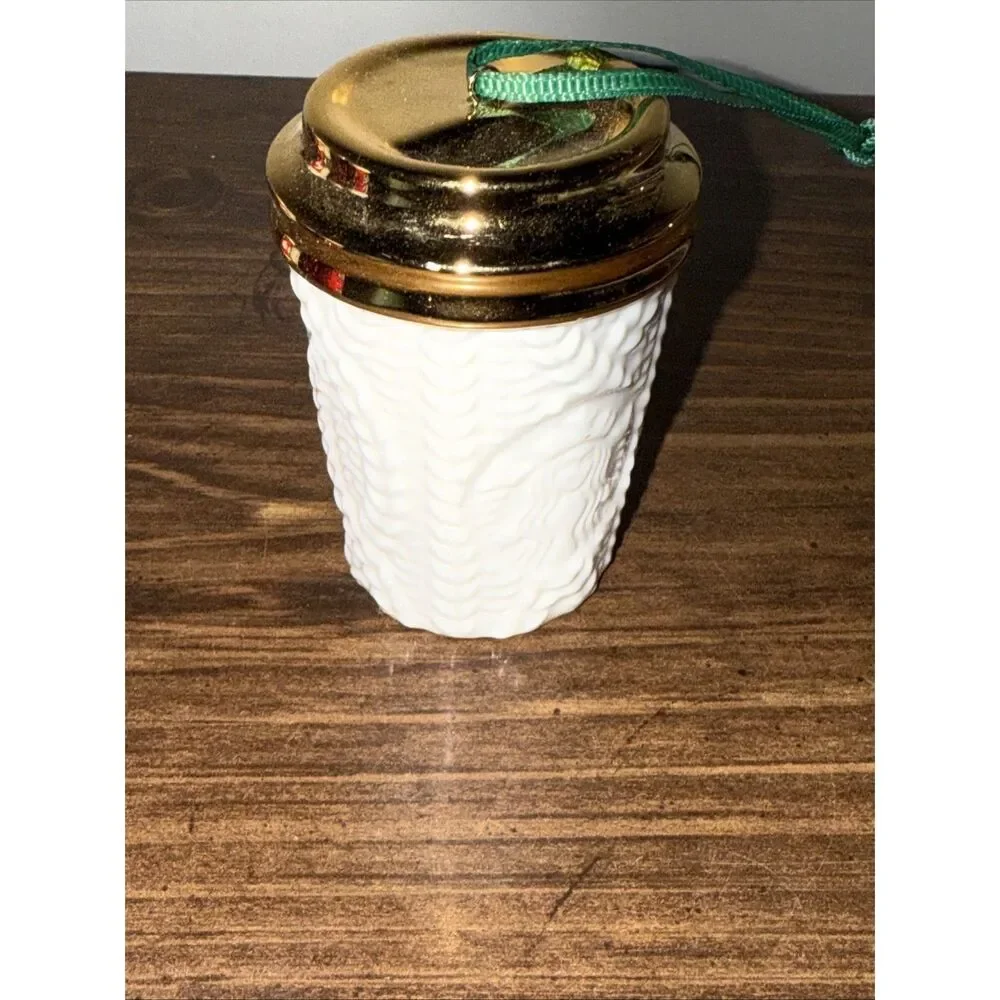Starbucks White Cable Sweater Cup Ornament 2016 - Siren - Picture 1 of 4